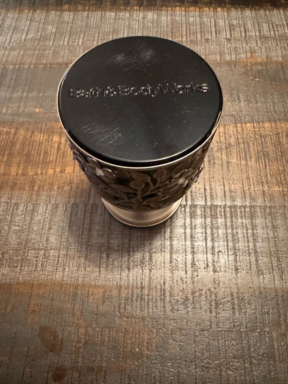 Bath & Body Works Dogwood Pedestal 3-Wick Candle Holder - Picture 8 of 9